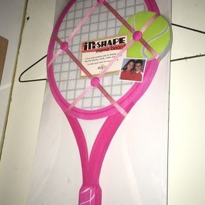 Tennis racket memo board